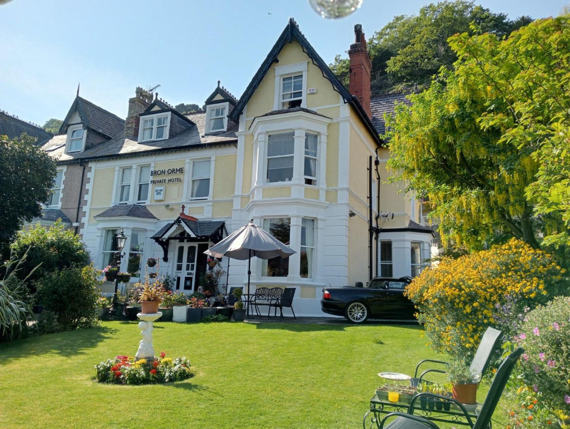 Bron Orme Private Hotel Llandudno Exteriör bild